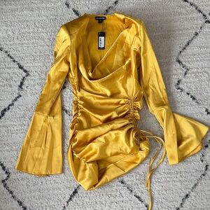 PrettyLittleThing Chartreuse Long Sleeve Plunge Dress